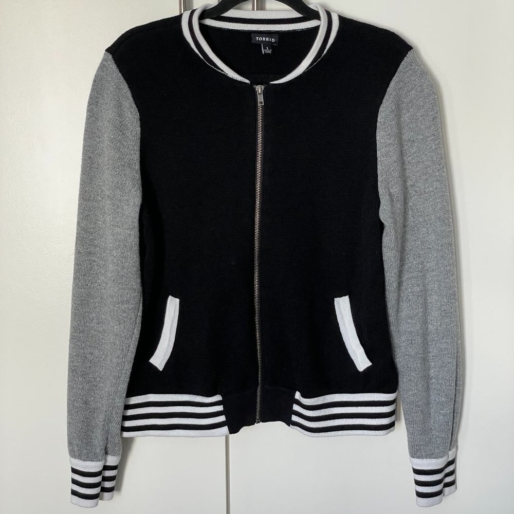 Torrid Black Zip Varsity Bomber Sweater Sz 1